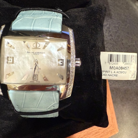 BAUME & MERCIER Watch with Diamonds for Women, Turquoise Blue Alligator Strap main image 5